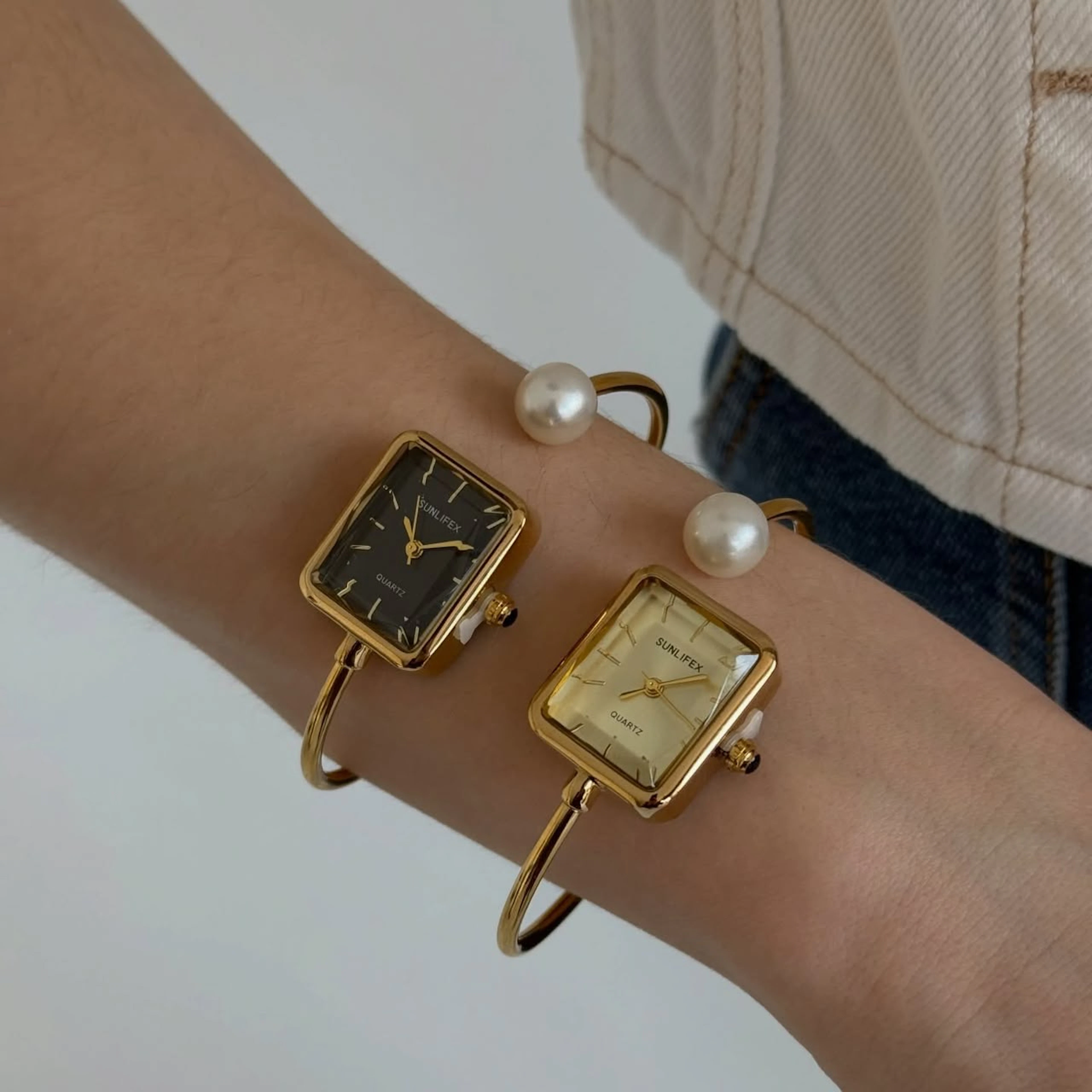 Bold Fashion Watch For Ladies 4