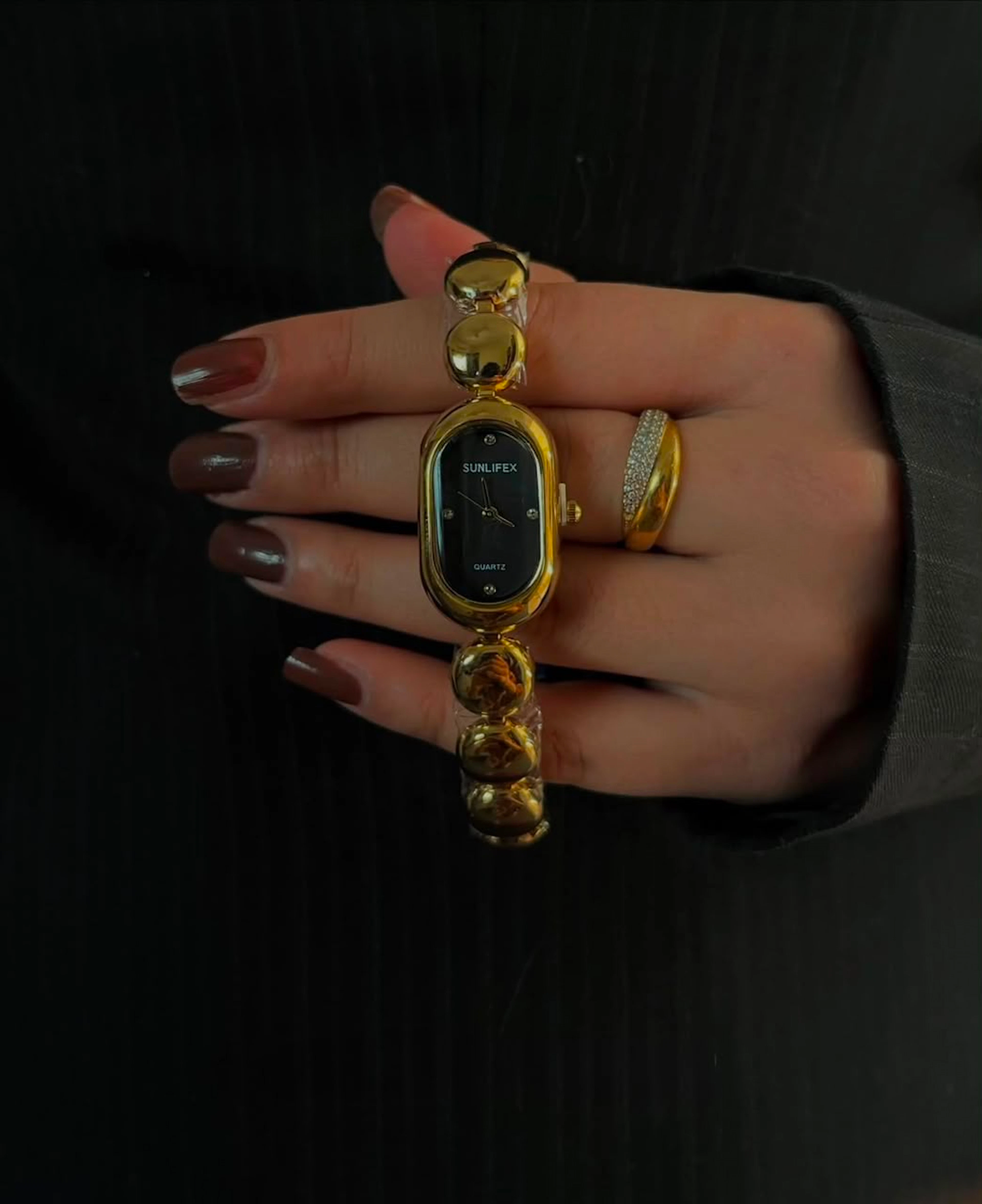 Trendy Fashion Ladies Watch 2