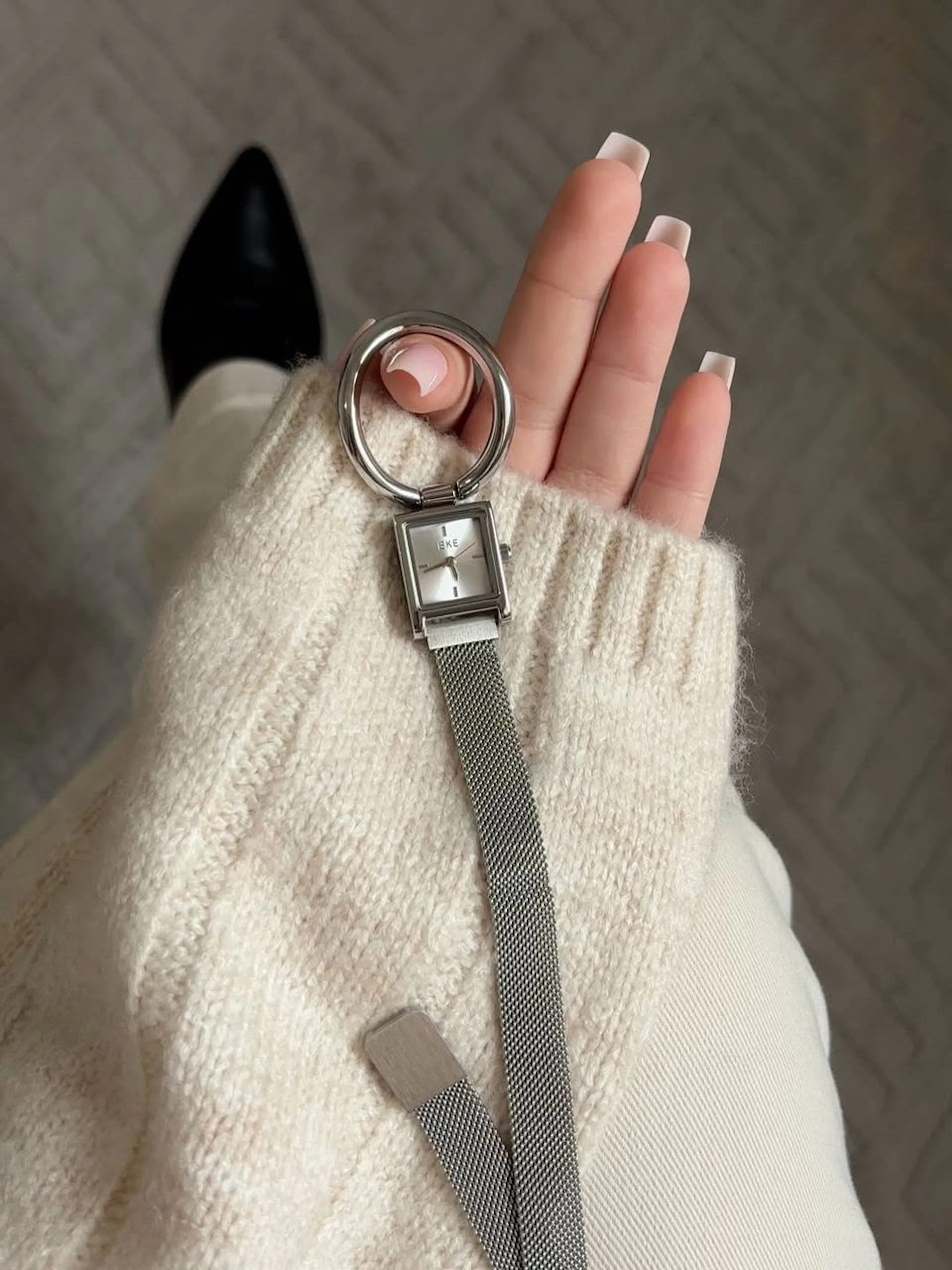 Ring Watch for Ladies 1