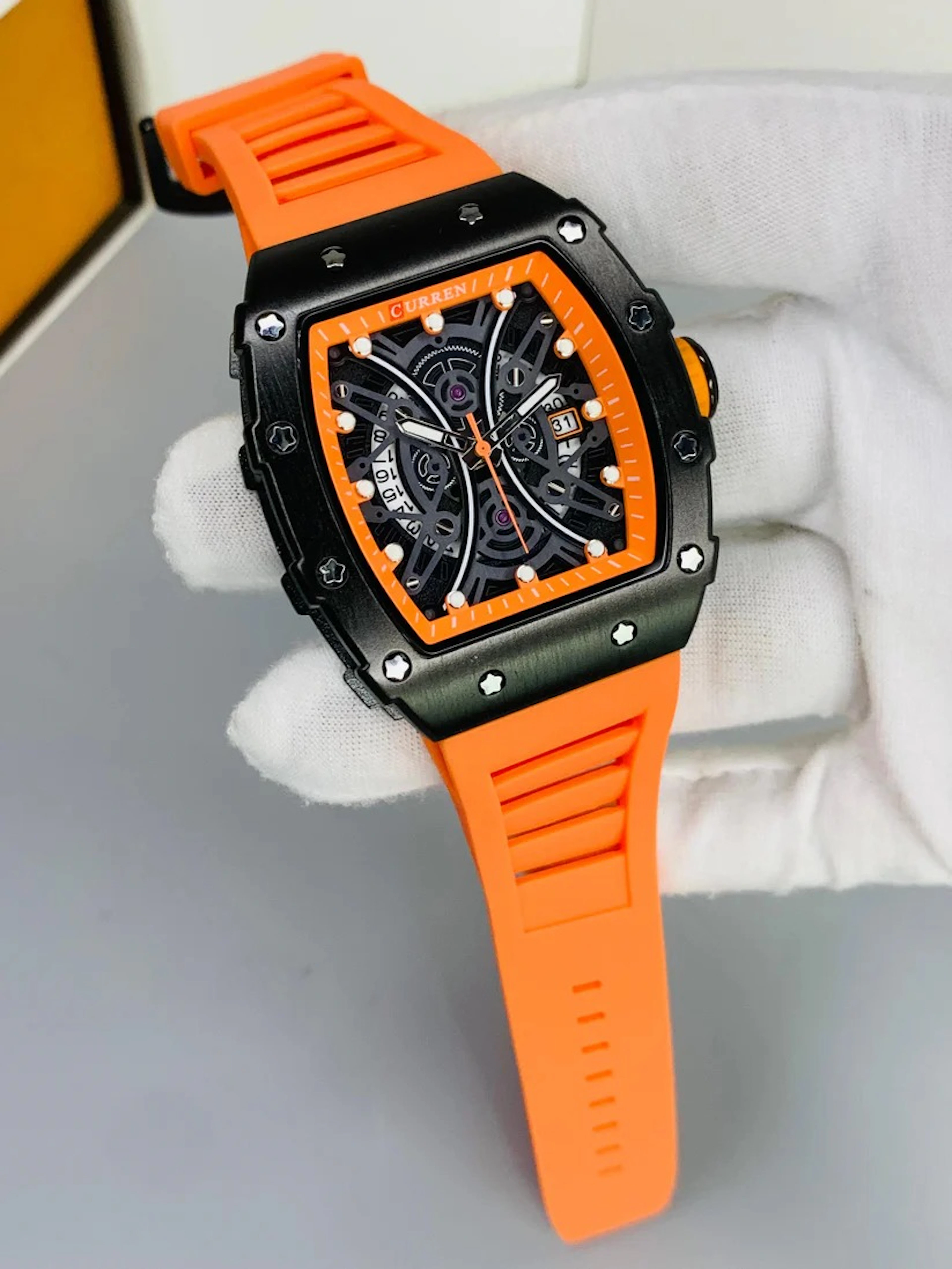 Opulent Wrist Watch 5